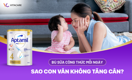 Bé bú sữa công thức không tăng cân