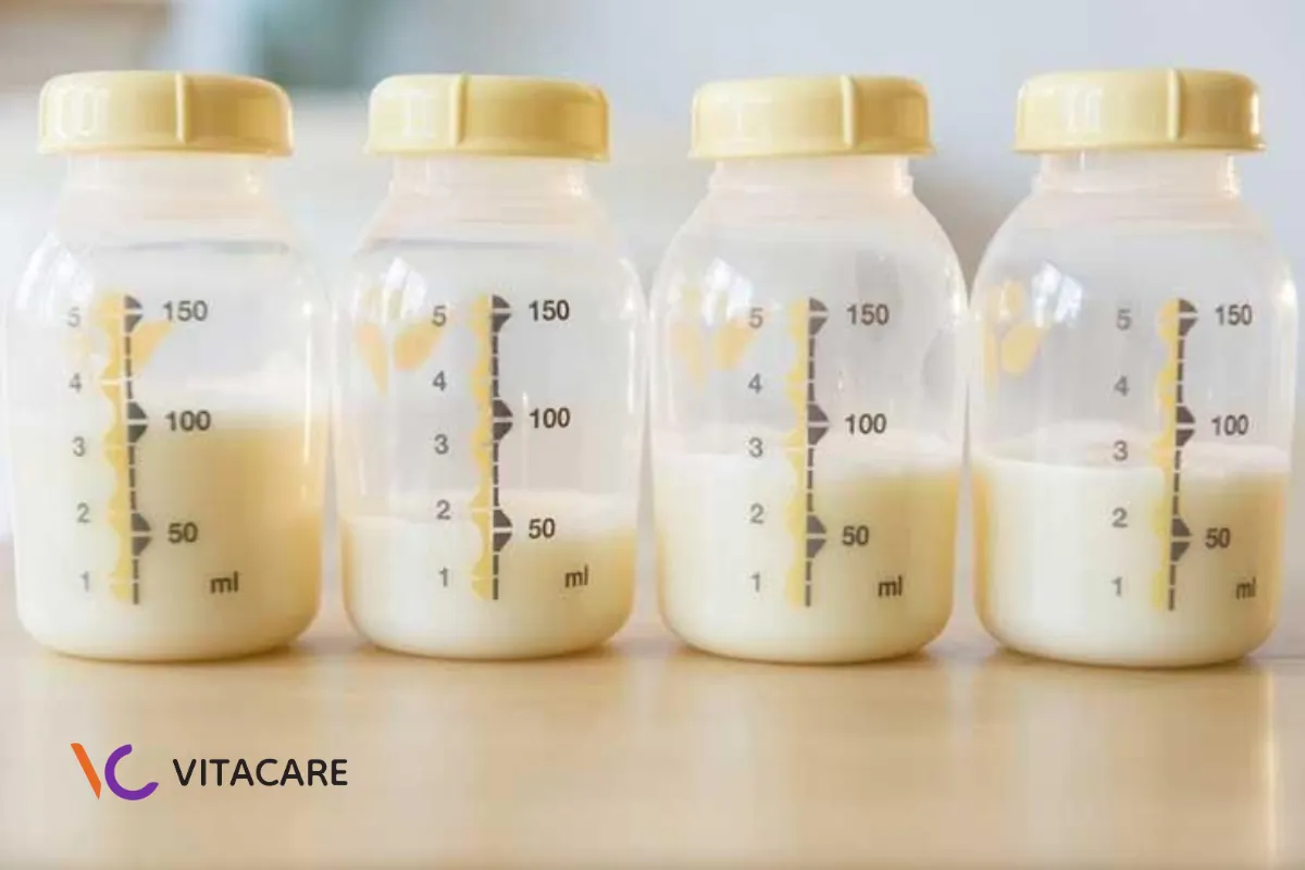 Lượng sữa công thức phù hợp theo tháng tuổi và cân nặng Lượng sữa công thức phù hợp theo tháng tuổi và cân nặng