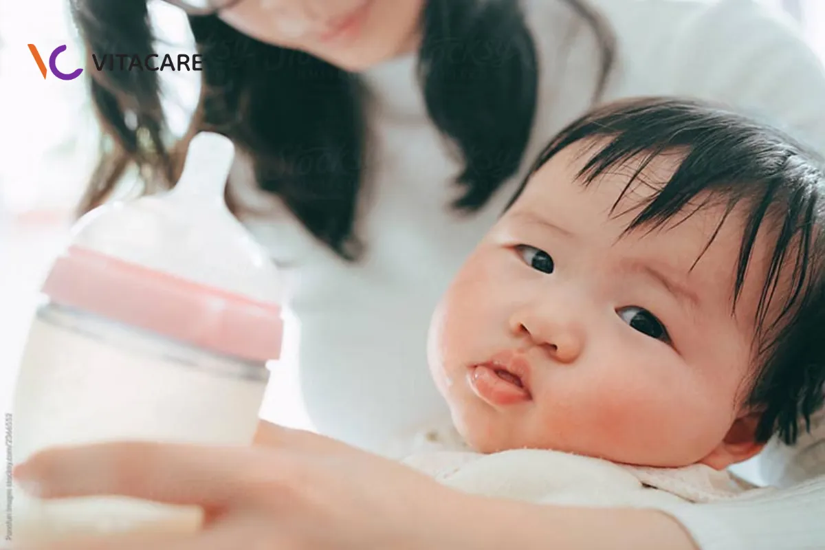 Sữa công thức không bổ dưỡng bằng sữa mẹ tự nhiên Sữa công thức không bổ dưỡng bằng sữa mẹ tự nhiên