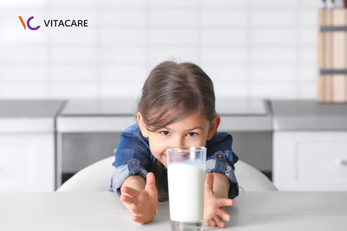 Bé không bổ sung đủ dưỡng chất qua bữa ăn hằng ngày cần tiếp tục uống sữa Bé không bổ sung đủ dưỡng chất qua bữa ăn hằng ngày cần tiếp tục uống sữa