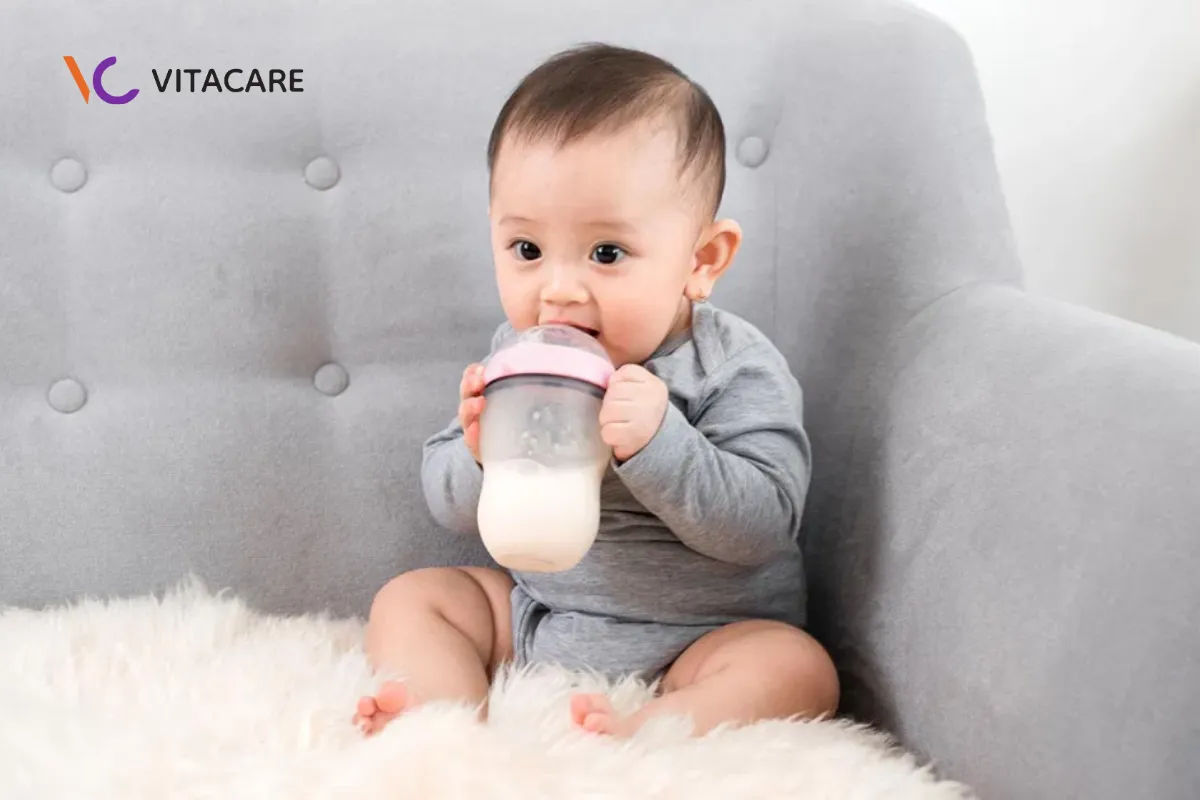 Trẻ bú sữa công thức hoàn toàn có chậm tăng cân không? Trẻ bú sữa công thức hoàn toàn có chậm tăng cân không?