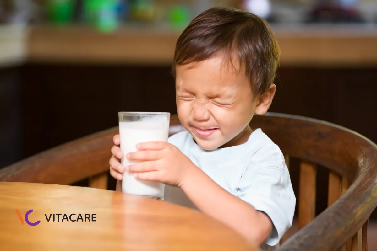 Sữa công thức nếu pha quá đặc hoặc quá loãng, bé có thể bị rối loạn tiêu hóa, đầy hơi, nôn trớ hoặc táo bón Sữa công thức nếu pha quá đặc hoặc quá loãng, bé có thể bị rối loạn tiêu hóa, đầy hơi, nôn trớ hoặc táo bón