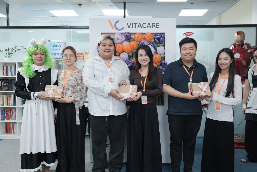 Những món quà đặc biệt được trao tận tay từng chị em 